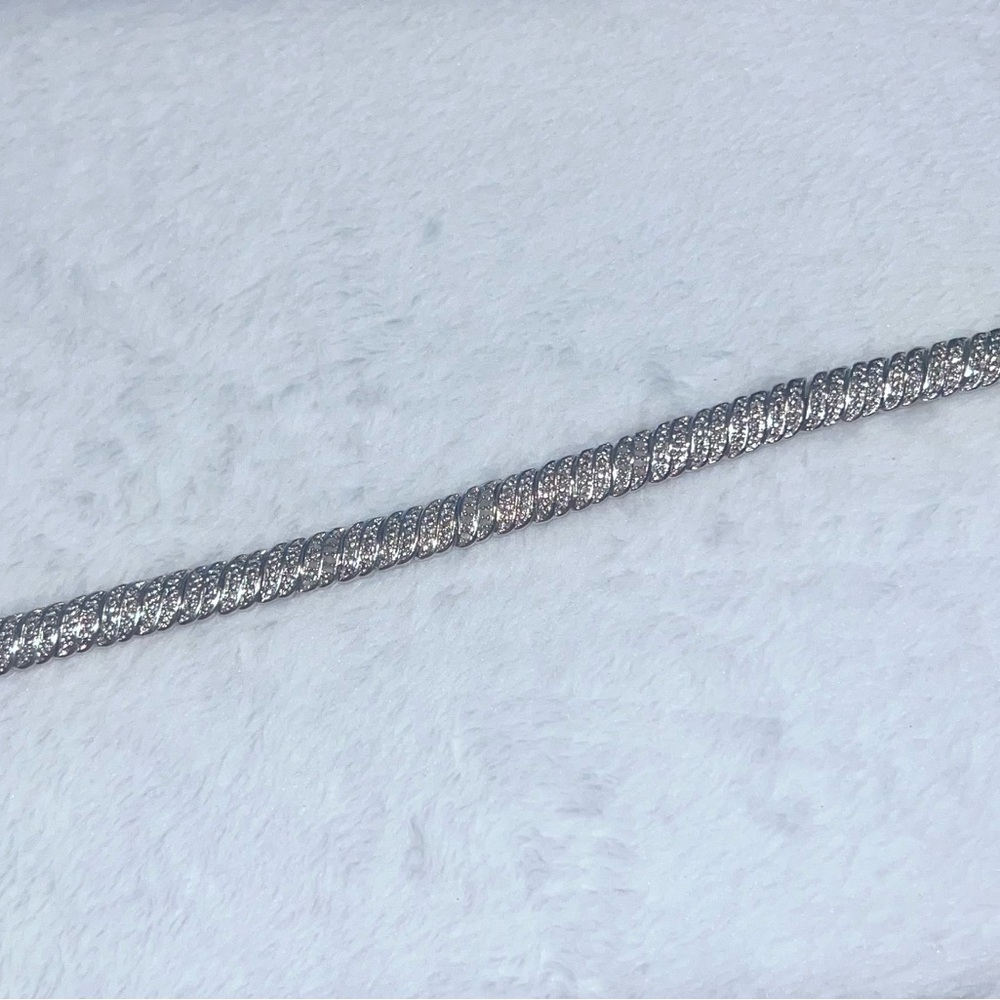 Elegant Silver Bracelet